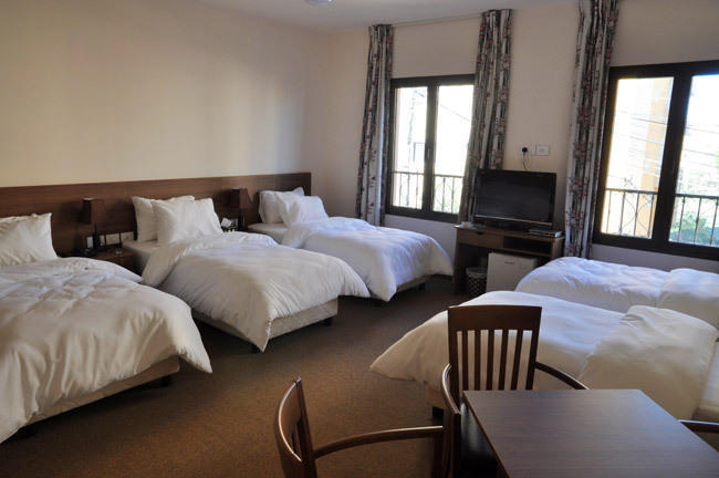 Lagace Hotel Jounieh Rom bilde